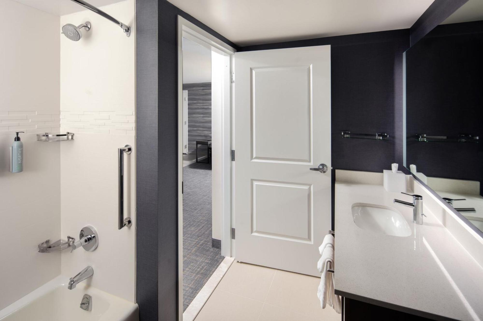 Residence Inn By Marriott Tampa Wesley Chapel Exterior photo